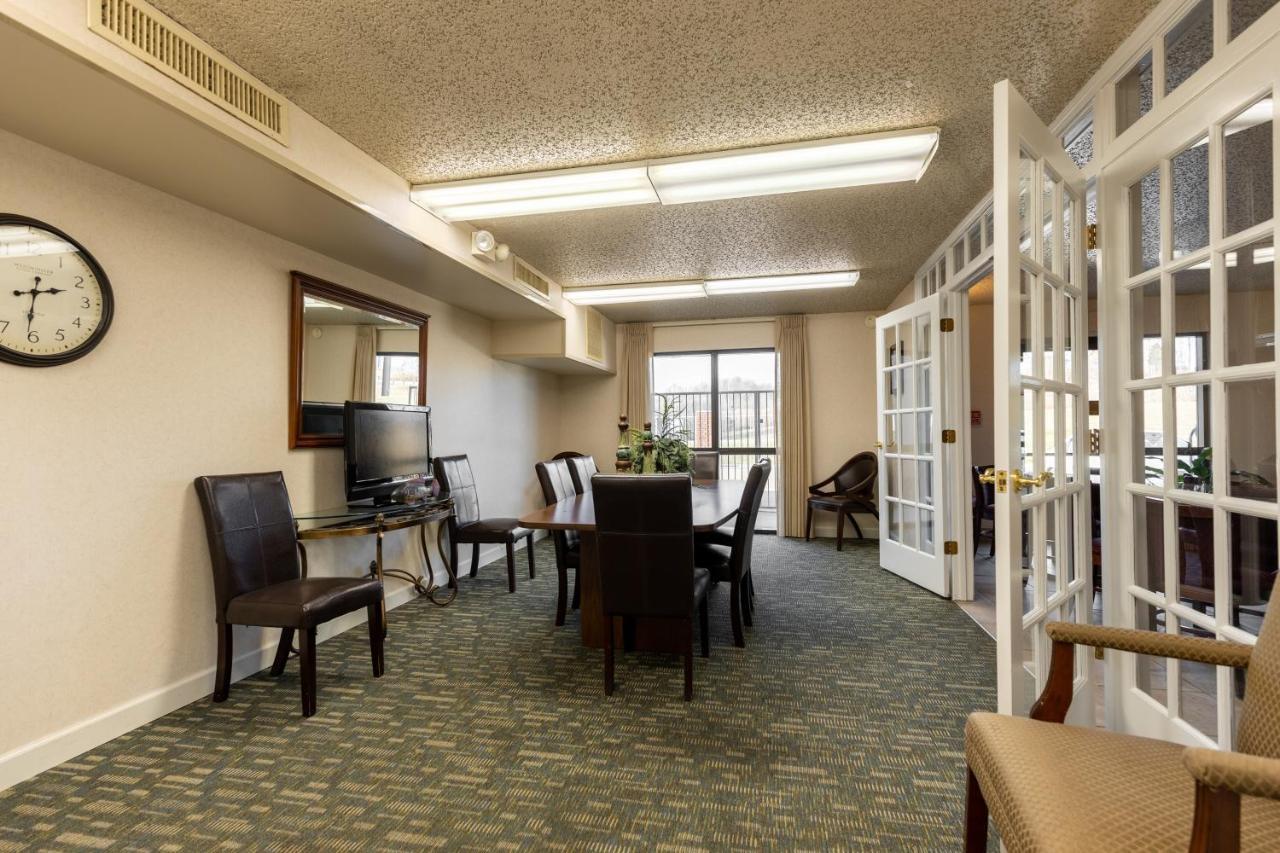 Days Inn By Wyndham Kuttawa/Eddyville Εξωτερικό φωτογραφία